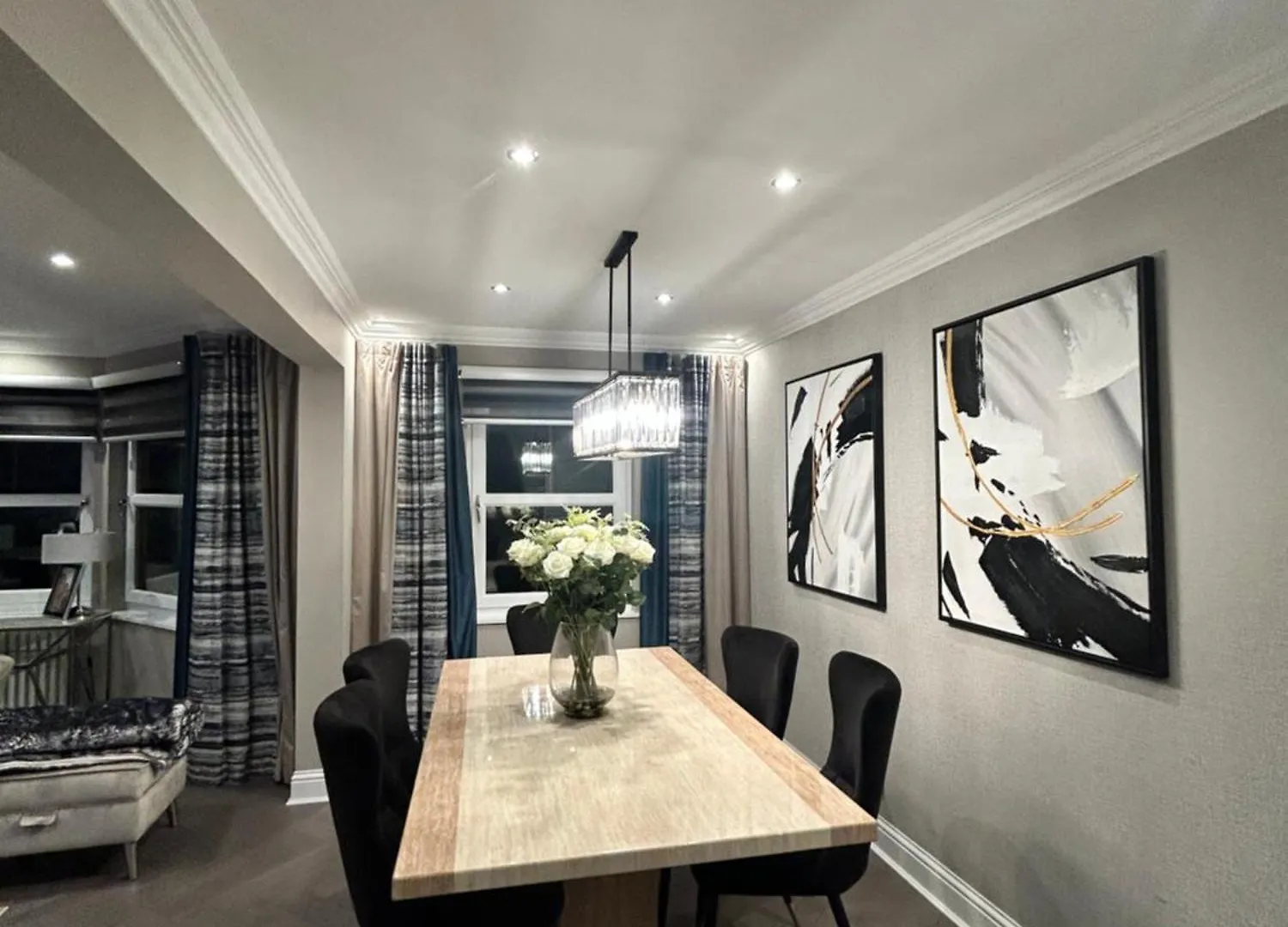 Large Modern Family Home In Murrayfield - Very Close To City Centre - 10 Mins By Direct Bus - Private Driveway & Garden Edinburgh